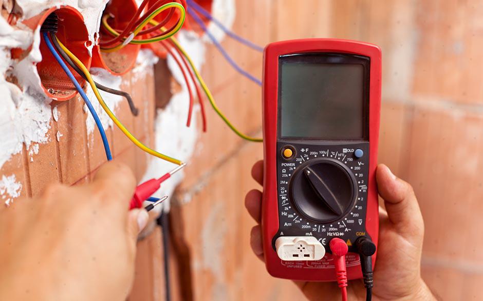 je recherche un électricien Le Blanc-Mesnil
